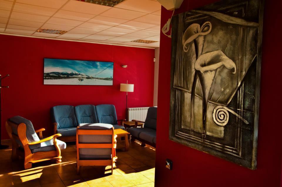 Hotel El Comendador Anon Añón Bagian luar foto