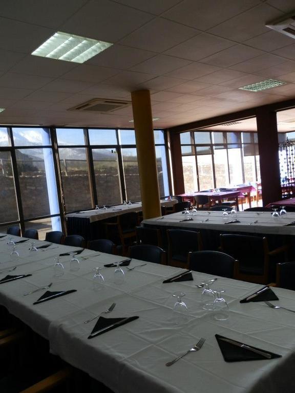 Hotel El Comendador Anon Añón Bagian luar foto